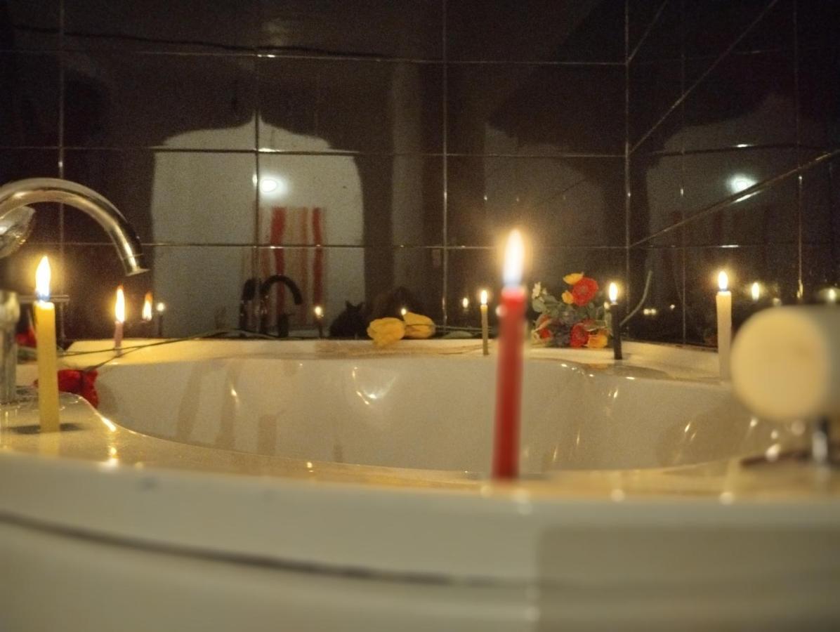 Hostal Valencia - Private Room With Bathroom Chefchaouen Exteriör bild