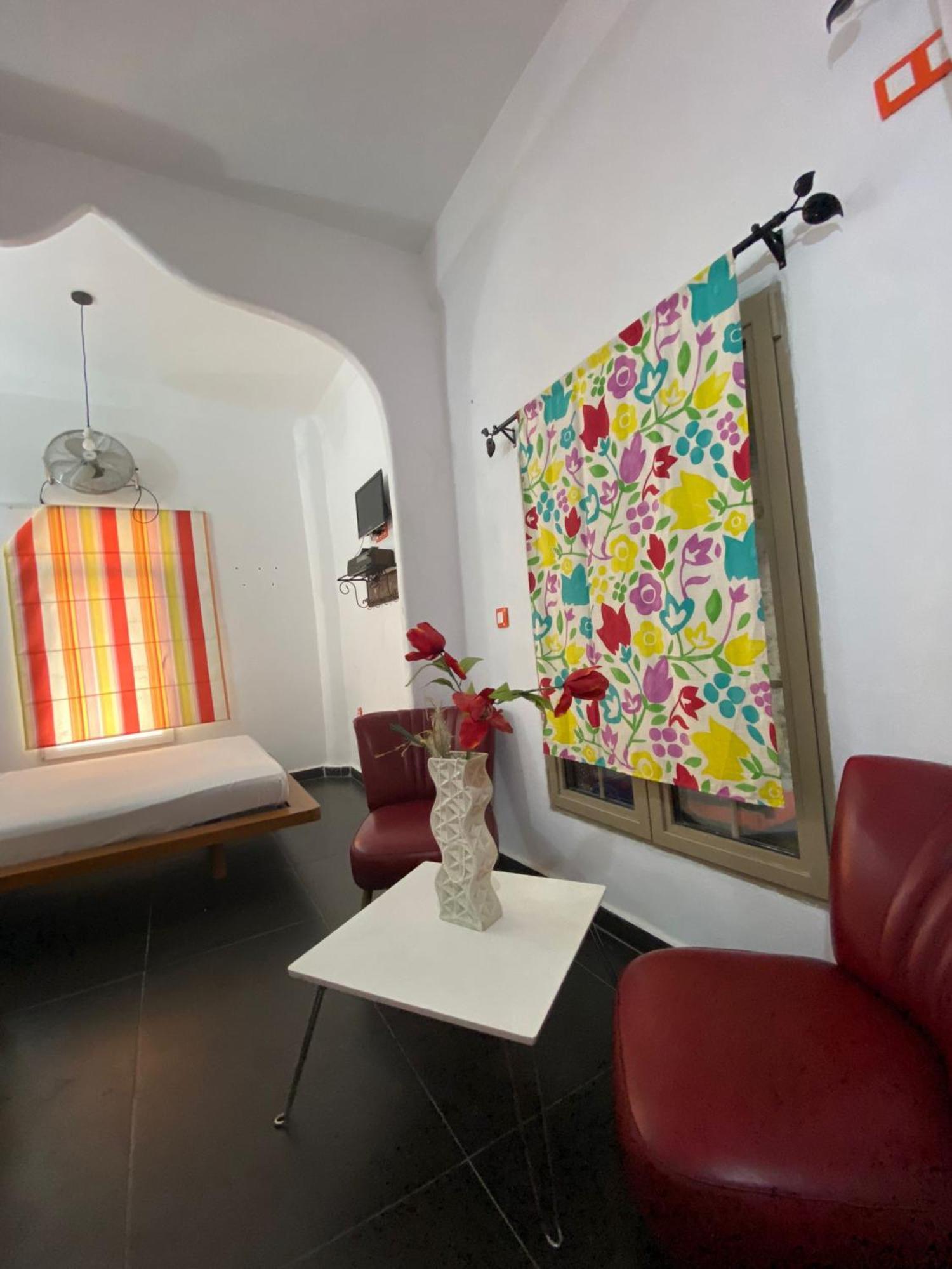 Hostal Valencia - Private Room With Bathroom Chefchaouen Exteriör bild